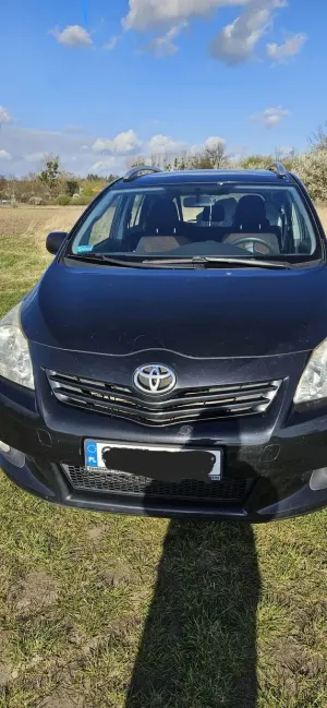 Toyota Verso 2.0 D-4D 2011