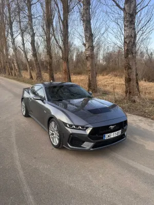 Ford Mustang 2024
