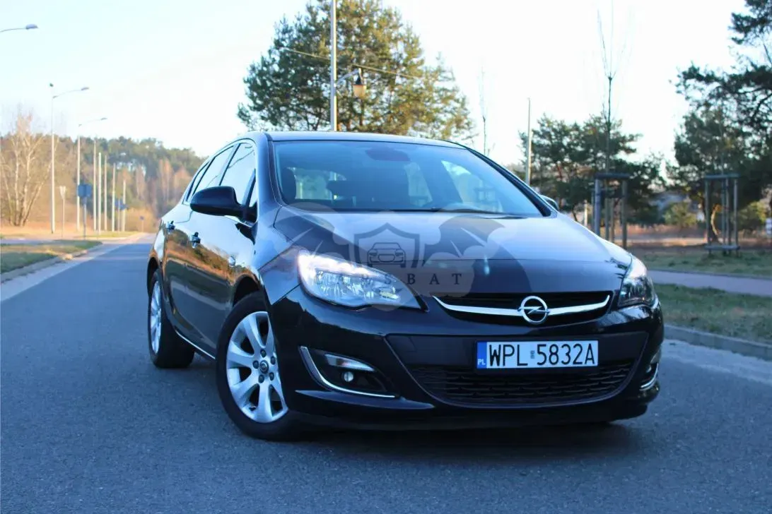 Opel Astra J 1.7 CDTI DPF ENERGY 2013
