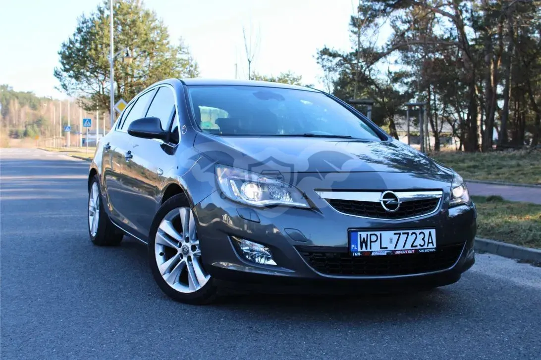 Opel Astra J 1.7 CDTI DPF Cosmo 2010