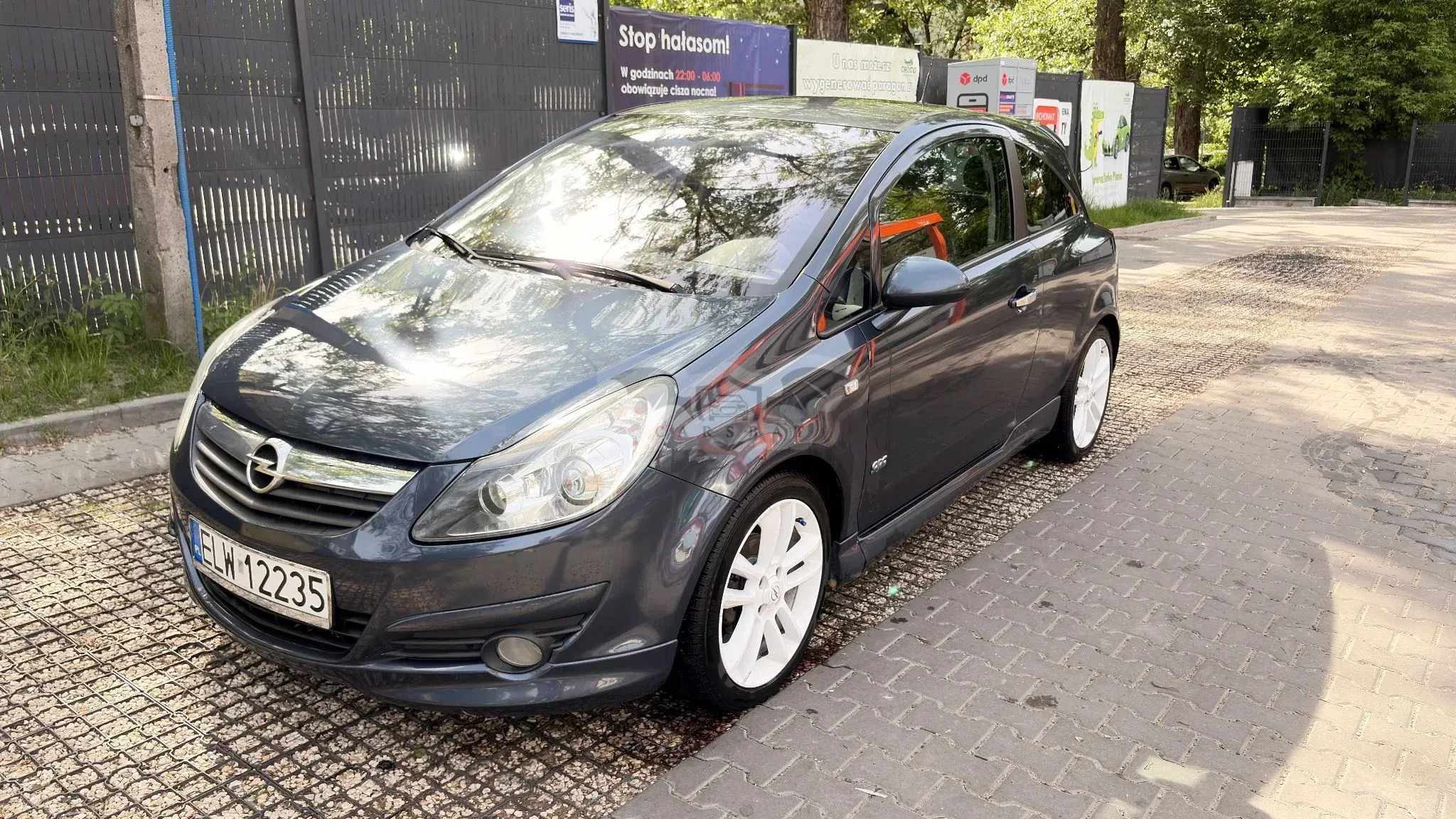 Opel Corsa D 1.4 16V Sport 2009
