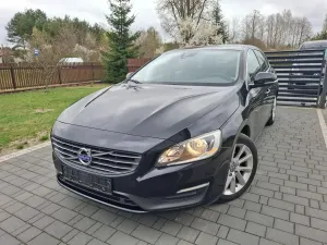 Volvo V60 I D4 Momentum 2015