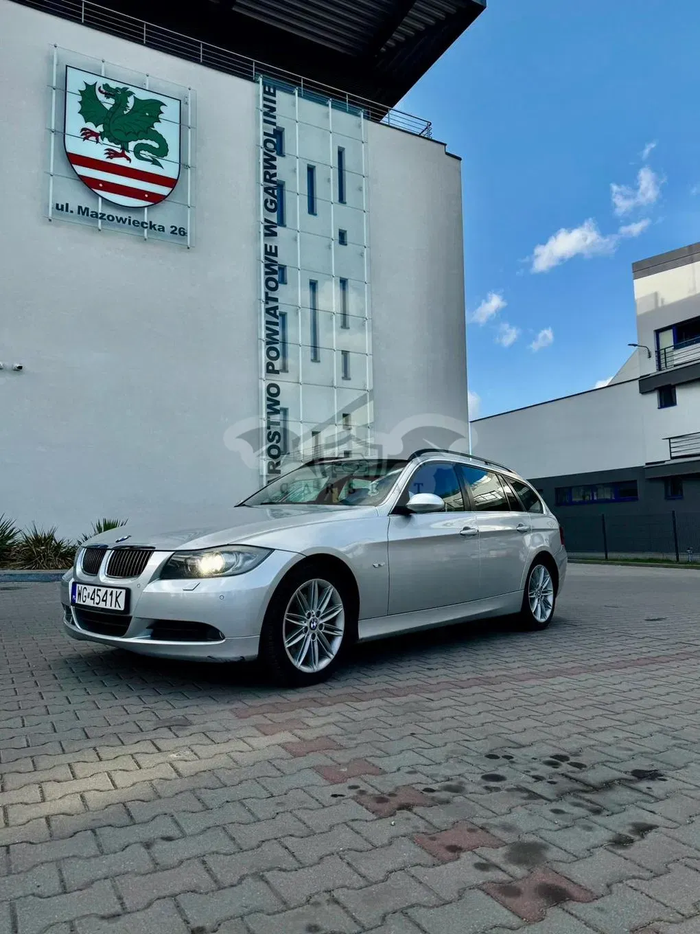 BMW 3 Series E90/E91/E92/E93 325i xDrive 2008