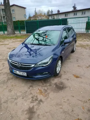Opel Astra K 1.6 CDTI Enjoy 2017