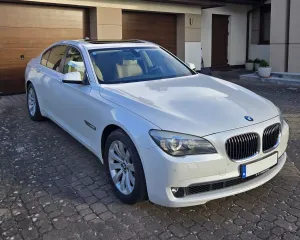 BMW 7 Series F01 740i 2009