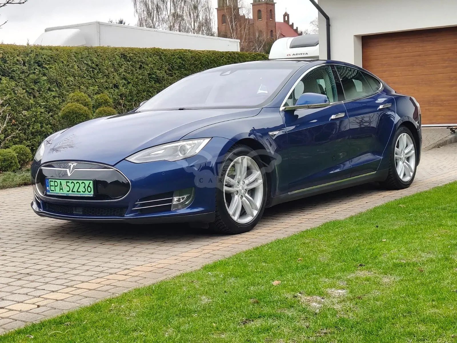 Tesla Model S 85D Allradantrieb 2015