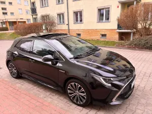 Toyota Corolla Seria E21 2.0 Hybrid Executive 2021