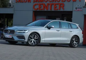 Volvo V60 II B3 B DKG Momentum Pro 2024