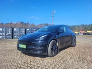 Tesla Model Y Performance Dual Motor AWD 2023