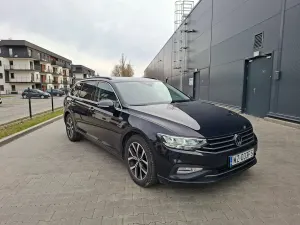 Volkswagen Passat B8 2.0 TDI EVO Business DSG 2022