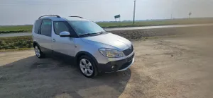 Skoda Roomster 1.2 TSI Scout PLUS EDITION 2011