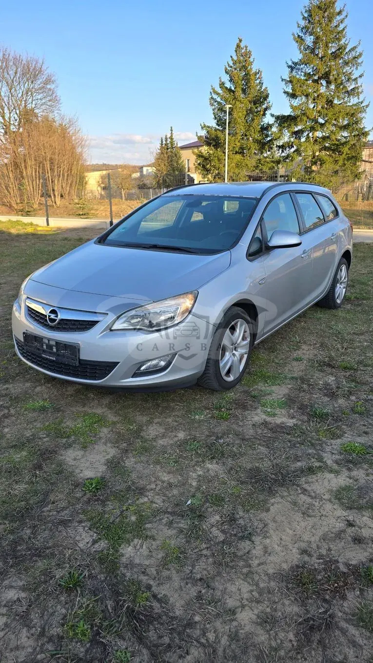 Opel Astra J 1.4 Turbo Edition 2011