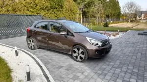 Kia Rio III 1.4 XL 2013