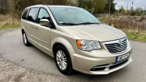 Lancia Voyager 2013