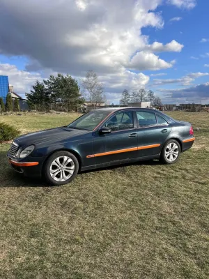 Mercedes-Benz E W211 2005