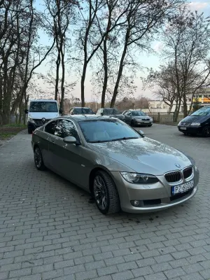 BMW 3 Series E90/E91/E92/E93 325i xDrive 2007