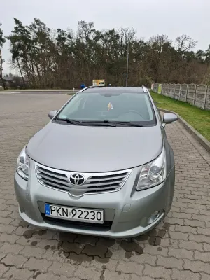 Toyota Avensis III 2.0 D-4D 2011