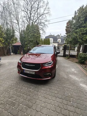 Chrysler Pacifica ver-2-5-hybrid-dynamic-force-executive-e--cvt 2023