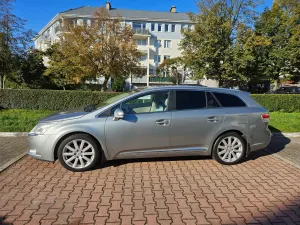 Toyota Avensis III 2.0 Prestige MS 2009