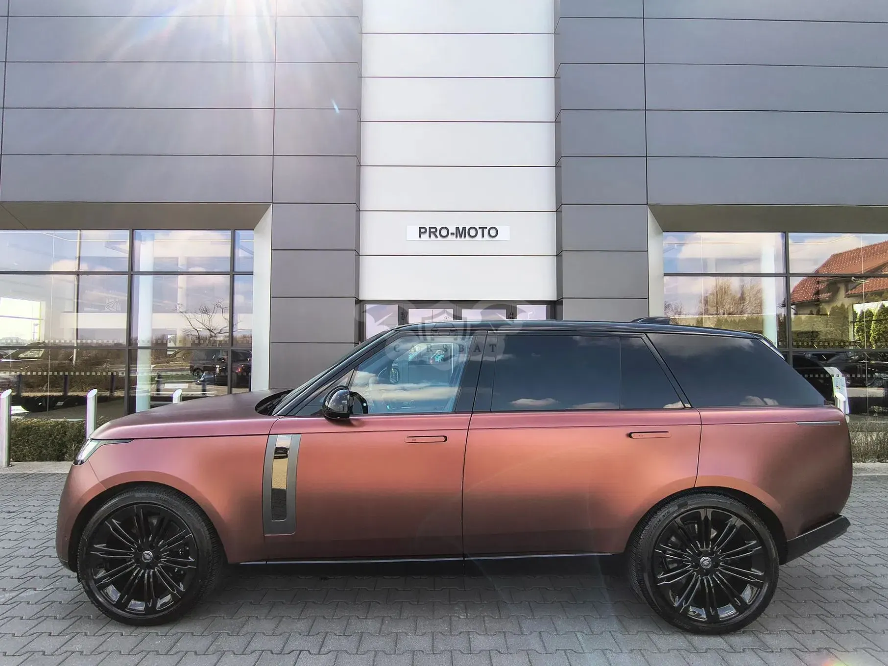 Land Rover Range Rover V 4.4 V8 P615 mHEV LWB SV 2024