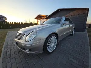 Mercedes-Benz E W211 2006