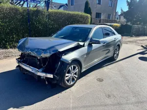 Mercedes-Benz E W212/W207 250 CDI DPF BlueEFFICIENCY Automatik Elegance 2010