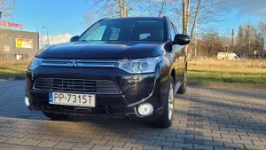 Mitsubishi Outlander III 2013
