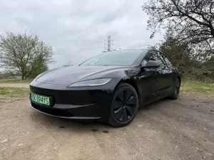 Tesla Model 3 2024