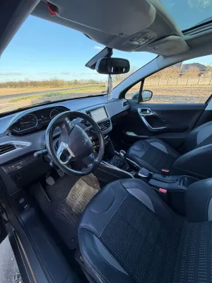 Peugeot 2008 I e-HDi FAP 92 STOP & START Active 2013