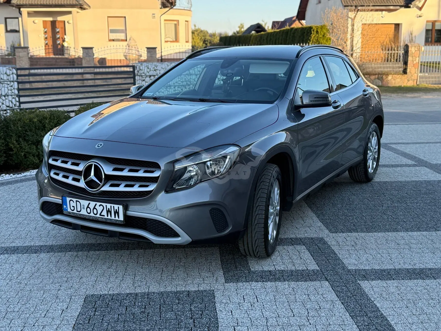 Mercedes-Benz GLA 180 7G-DCT 2018