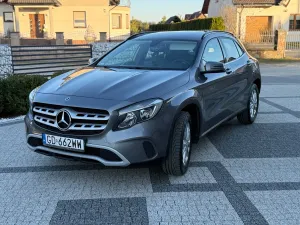 Mercedes-Benz GLA 180 7G-DCT 2018