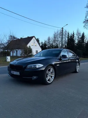 BMW 5 Series F10/F11 520d 2012