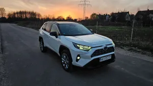 Toyota Rav4 V 2.5 Hybrid Executive 4x4 2022