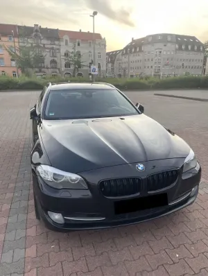 BMW 5 Series F10/F11 ver-525d-xdrive-sport--aut-luxury-line 2012