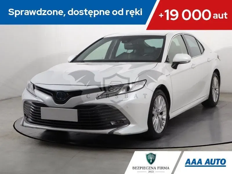 Toyota Camry 2019