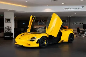 McLaren 750S 2025