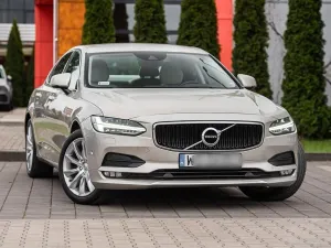 Volvo S90 D5 AWD Momentum 2017