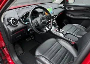 MG EHS Luxury 2021