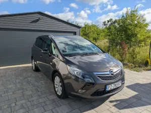 Opel Zafira C (2011-2019) 2.0 CDTI Cosmo 2014