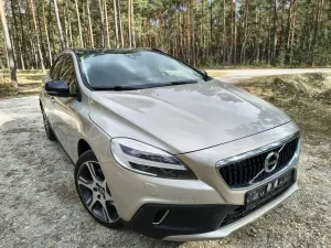 Volvo V40 D2 Geartronic Summum 2016
