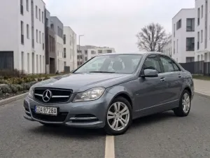 Mercedes-Benz C W204 200 (BlueEFFICIENCY) 7G-TRONIC Avantgarde 2012
