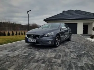 Volvo V40 II D2 R Design 2013