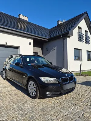 BMW 3 Series E90/E91/E92/E93 318i Edition Exclusive 2010