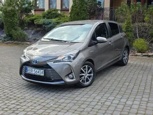 Toyota Yaris III Hybrid 100 Premium 2020