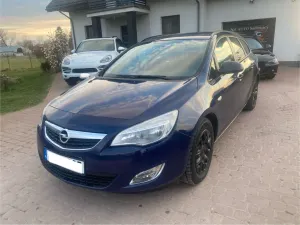 Opel Astra J 1.7 CDTI DPF 2011
