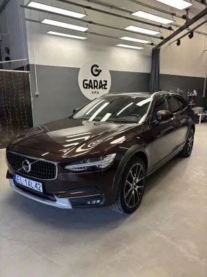 Volvo V90 D5 SCR AWD Momentum Pro 2018