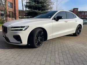 Volvo S60 III B5 B R-Design 2024