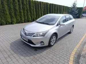 Toyota Avensis III 2.0 D-4D Style 2012