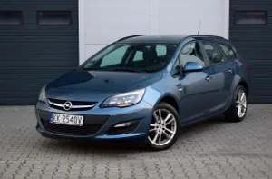 Opel Astra J 1.4 Turbo Sport 2012