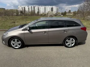 Toyota Auris II 1.6 Prestige 2014